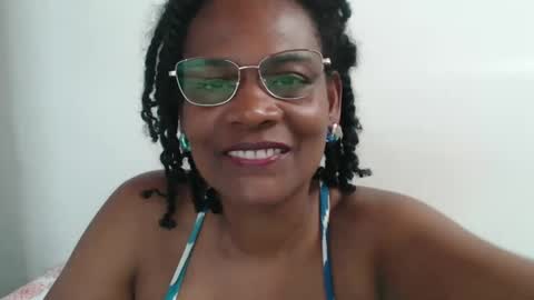 Snapshot of roushlove chatting on January 2025 07:00:01 PM luxa online show from January 2025 07:00:01 PM
