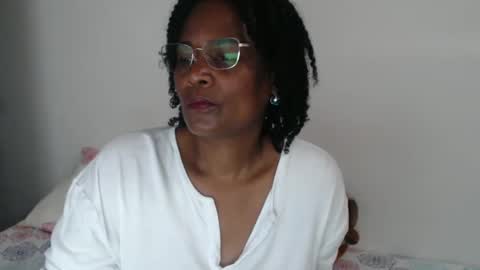 Snapshot of roushlove chatting on January 2025 09:37:01 PM luxa online show from January 2025 09:37:01 PM