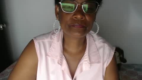 Snapshot of roushlove chatting on February 2025 12:08:02 AM luxa online show from February 2025 12:08:02 AM