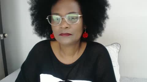 Snapshot of roushlove chatting on February 2025 01:42:02 PM luxa online show from February 2025 01:42:02 PM
