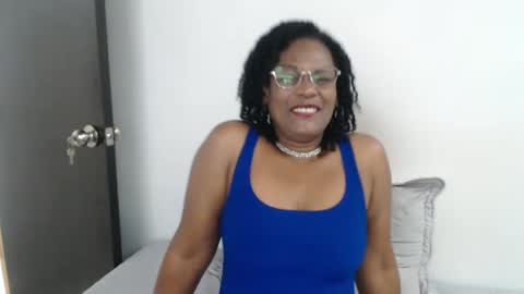 Snapshot of roushlove chatting on March 2025 01:31:02 PM luxa online show from March 2025 01:31:02 PM