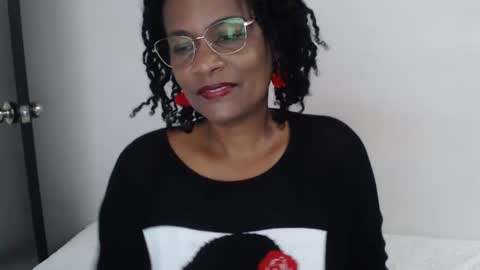 Snapshot of roushlove chatting on March 2025 12:57:02 PM luxa online show from March 2025 12:57:02 PM