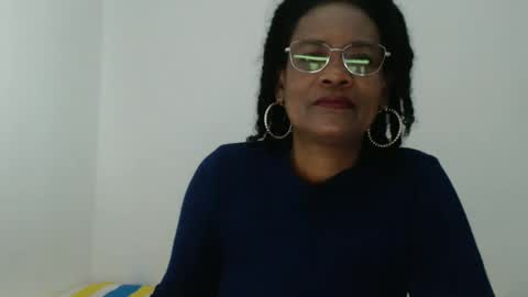 Snapshot of roushlove chatting on September 2025 01:11:02 PM luxa online show from September 2025 01:11:02 PM