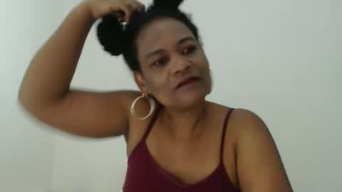 Snapshot of roushlove chatting on September 2025 02:05:02 PM luxa online show from September 2025 02:05:02 PM