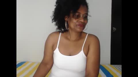 Snapshot of roushlove chatting on September 2025 03:08:02 AM luxa online show from September 2025 03:08:02 AM