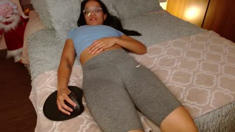 Rouss marie henao  online show from January 2025 02:25:01 AM