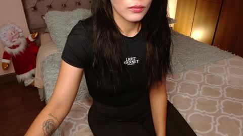 Rouss marie henao  online show from January 2025 04:14:02 AM