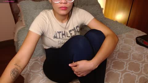 Rouss marie henao  online show from January 2025 04:34:01 AM