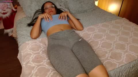 Rouss marie henao  online show from January 2025 08:33:02 PM