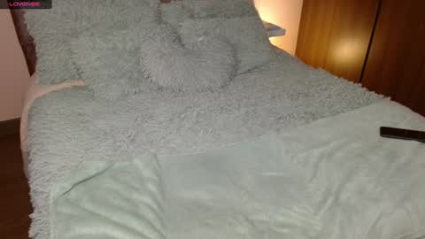 Rouss marie henao  online show from January 2025 06:17:01 AM