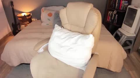 Rouss marie henao  online show from September 2025 09:01:01 AM