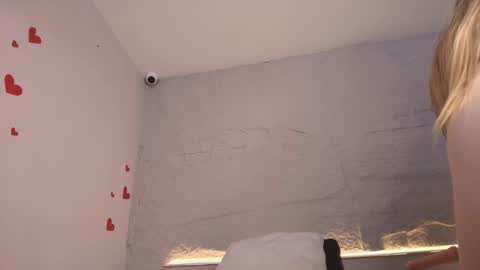 Rouss  online show from February 2025 07:28:02 PM