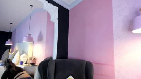 Snapshot of roussewalker chatting on November 2025 03:58:01 PM RousseWalker online show from November 2025 03:58:01 PM