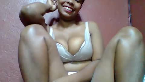 rovaelyah online show from October 2025 06:44:01 AM