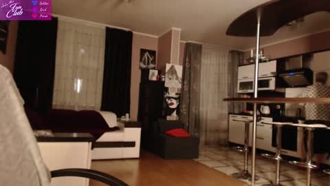 Roxana online show from December 2024 02:44:01 PM