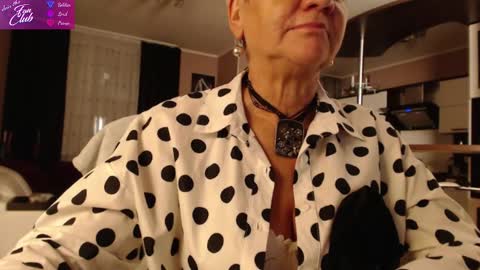 Roxana online show from December 2024 05:50:01 PM