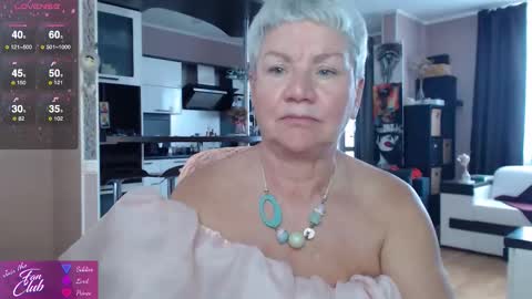Roxana online show from September 2025 01:24:02 PM