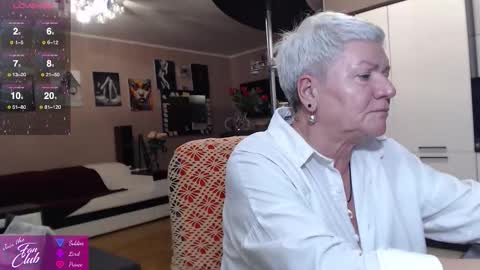 Roxana online show from October 2025 06:16:01 PM