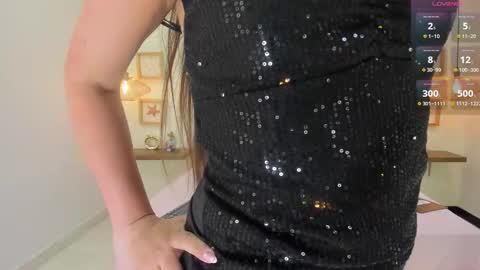 Roxana   online show from September 2025 08:01:01 PM