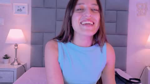 Roxana   online show from October 2025 06:39:02 PM