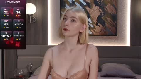 Roxana online show from December 2024 08:09:02 AM