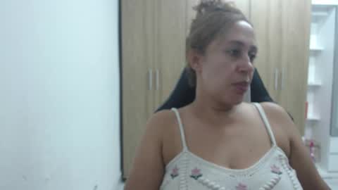 Roxana online show from October 2025 12:41:01 AM