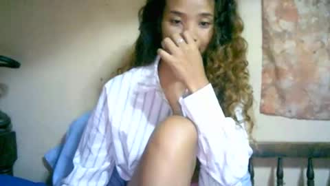 Snapshot of roxanne_98 chatting on December 2024 01:36:01 AM roxanne_98 online show from December 2024 01:36:01 AM