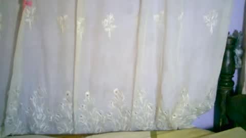 Snapshot of roxanne_98 chatting on February 2025 03:09:02 AM roxanne_98 online show from February 2025 03:09:02 AM