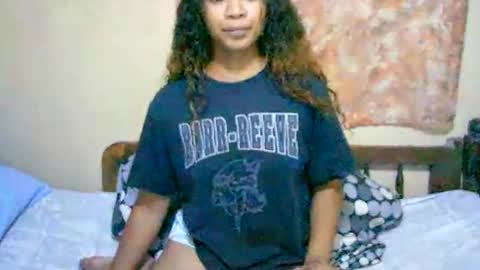 Snapshot of roxanne_98 chatting on March 2025 05:49:02 PM roxanne_98 online show from March 2025 05:49:02 PM