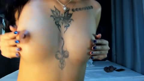 roxanne_evan online show from March 2025 05:49:02 AM