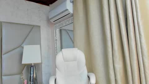 roxanne_evan online show from March 2025 03:59:02 AM