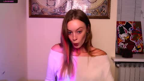 Roxa online show from September 2025 01:38:01 PM