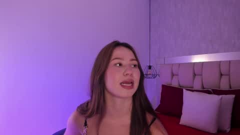 Snapshot of roxie_summers chatting on March 2025 07:42:02 PM Roxie online show from March 2025 07:42:02 PM