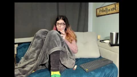 roxihazeleyes online show from January 2025 06:33:01 AM