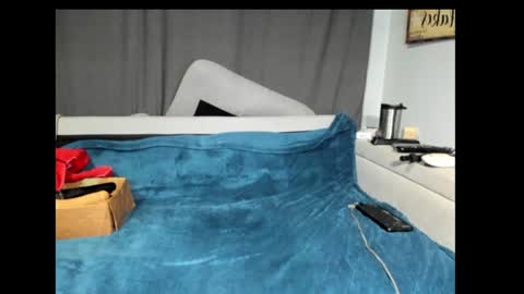 roxihazeleyes online show from January 2025 09:03:01 AM