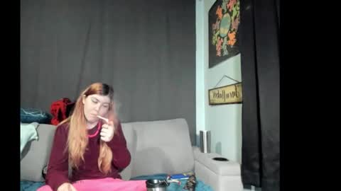 Snapshot of roxihazeleyes chatting on October 2025 02:01:02 AM roxihazeleyes online show from October 2025 02:01:02 AM