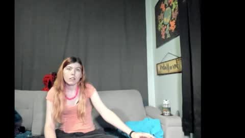 Snapshot of roxihazeleyes chatting on October 2025 07:05:02 AM roxihazeleyes online show from October 2025 07:05:02 AM