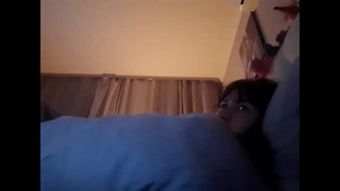 Snapshot of roxolanaa_sexy chatting on January 2025 03:43:01 AM ROXOLANAA SEXY online show from January 2025 03:43:01 AM