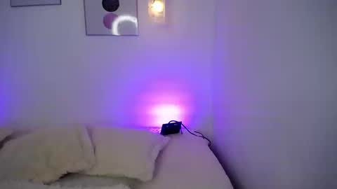 roxi online show from September 2025 09:51:01 PM