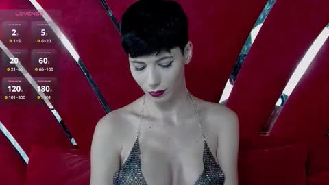 Snapshot of roxxy_rouge chatting on October 2025 04:15:02 PM Roxy online show from October 2025 04:15:02 PM