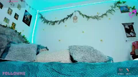 Snapshot of roxxystar_ chatting on March 2025 08:18:02 AM Roxxane online show from March 2025 08:18:02 AM