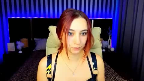 roxy_rayy online show from October 2025 06:03:01 AM