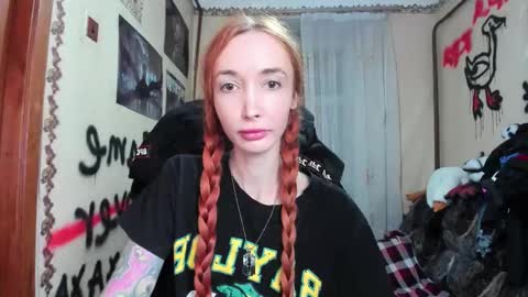 Snapshot of roxy_silver chatting on October 2025 04:51:01 PM Roxy online show from October 2025 04:51:01 PM