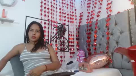 roxy_stone1 online show from February 2025 11:55:01 PM