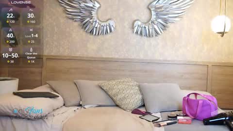 Snapshot of roxy_vega chatting on November 2025 09:08:02 AM Roxy online show from November 2025 09:08:02 AM