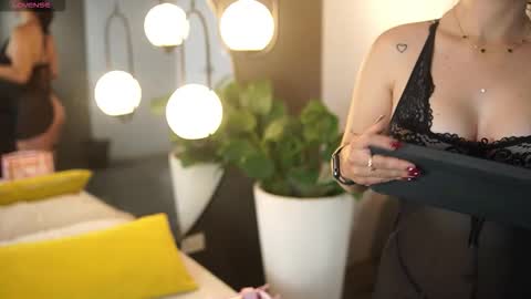 Snapshot of roxy_vega chatting on November 2025 07:30:02 PM Roxy online show from November 2025 07:30:02 PM