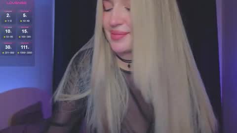 Snapshot of roxychilli chatting on September 2025 09:30:01 PM Roxy online show from September 2025 09:30:01 PM