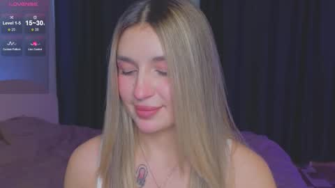 Snapshot of roxychilli chatting on September 2025 09:20:02 PM Roxy online show from September 2025 09:20:02 PM