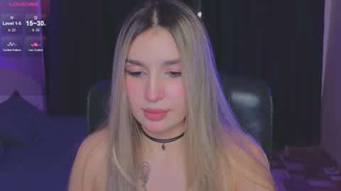 Snapshot of roxychilli chatting on October 2025 07:36:02 PM Roxy online show from October 2025 07:36:02 PM