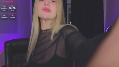 Snapshot of roxychilli chatting on October 2025 09:06:01 PM Roxy online show from October 2025 09:06:01 PM